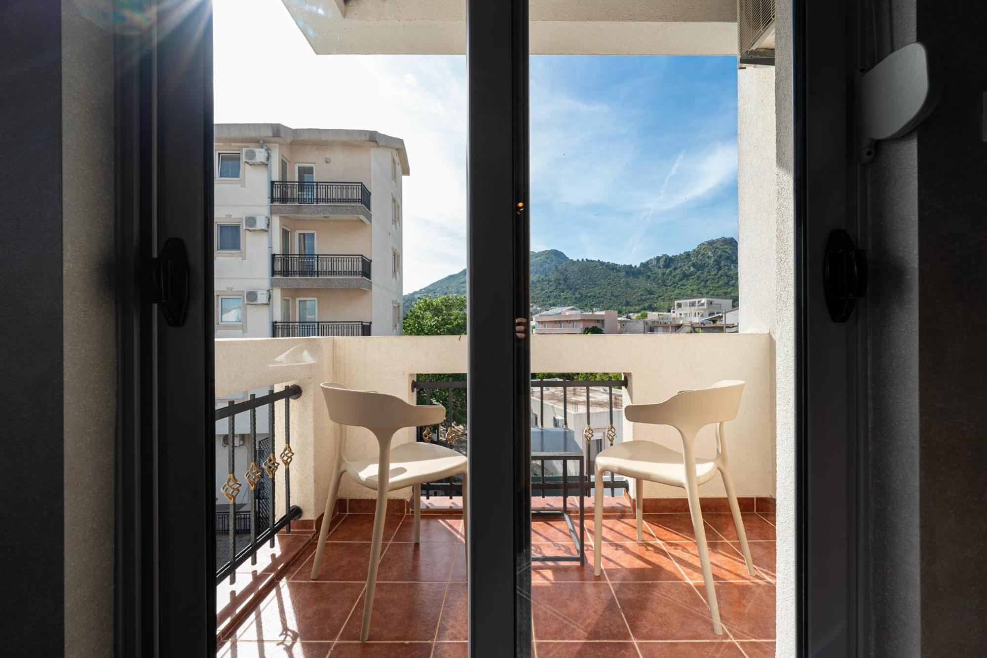 Delfin Apartments Sutomore Room photo