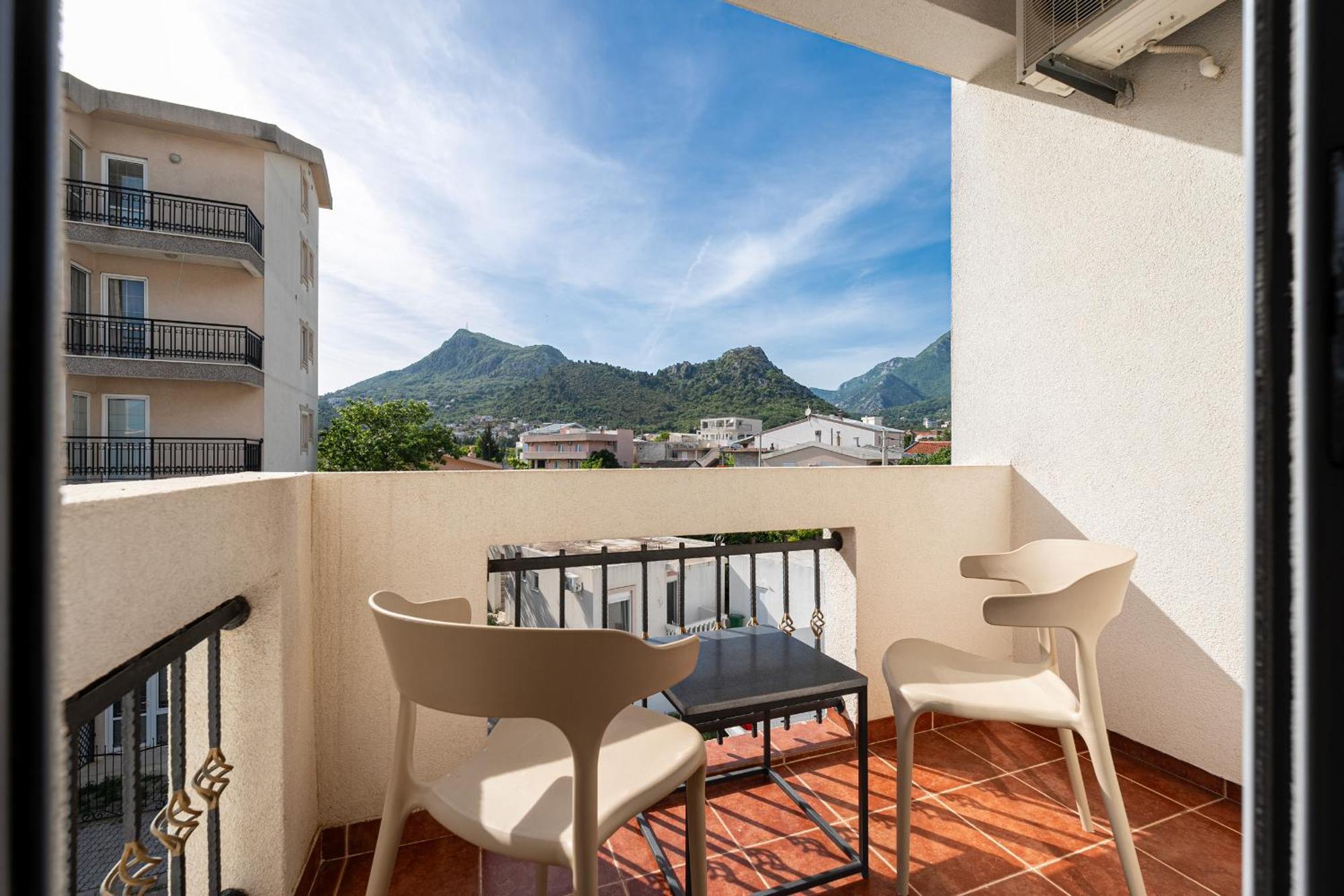 Delfin Apartments Sutomore Room photo