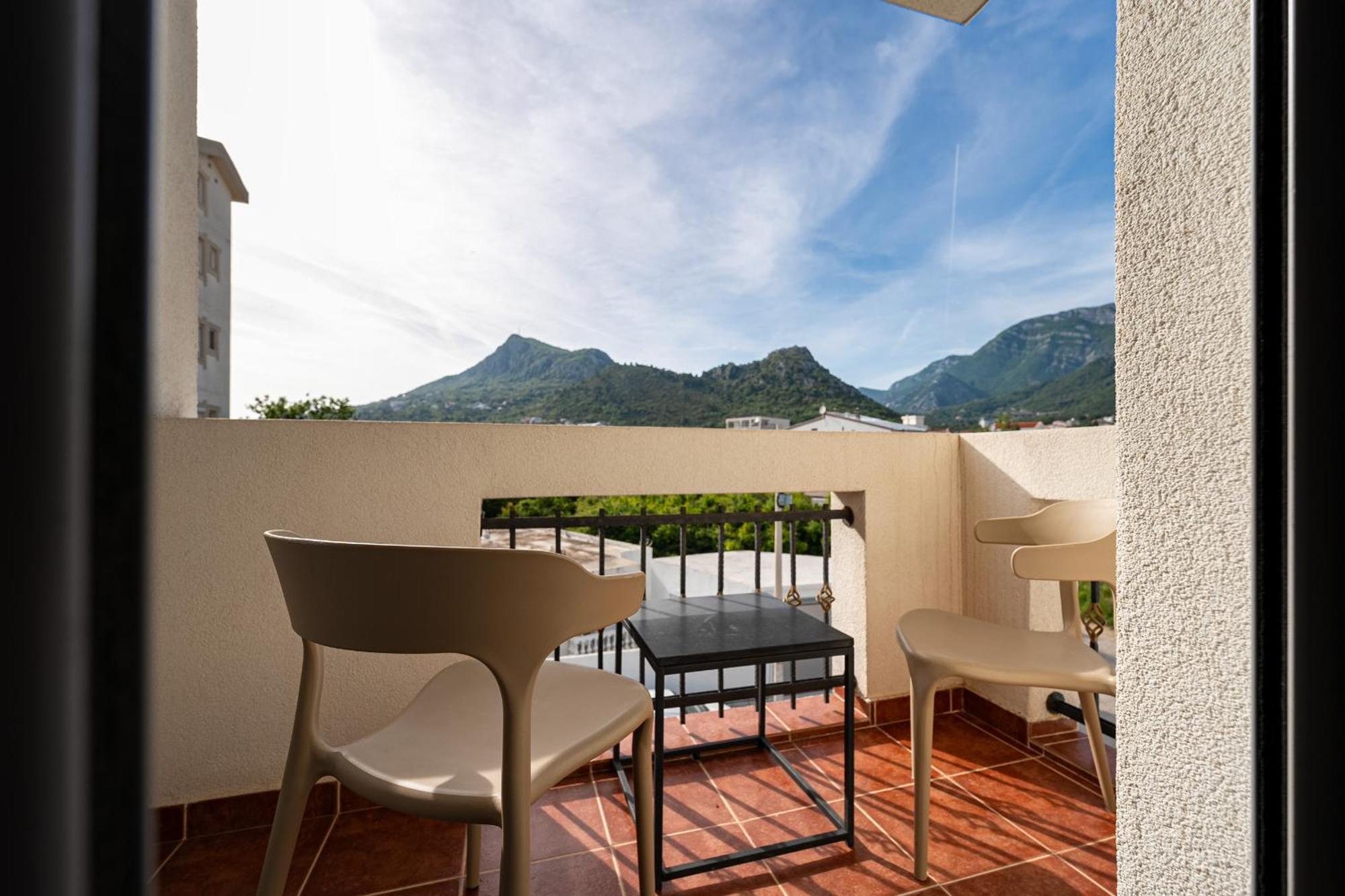 Delfin Apartments Sutomore Room photo